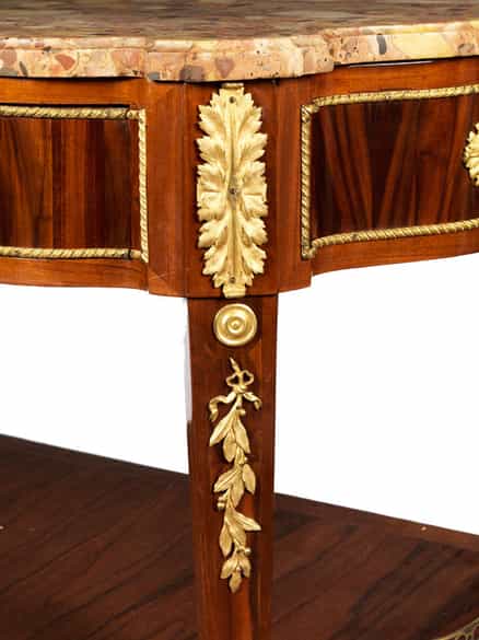 Detailabbildung: Prächtige Anrichte, gestempelt P. Pionez