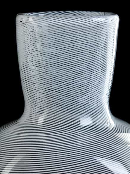 Detailabbildung: Vase „filigrana“, Carlo Scarpa zug.