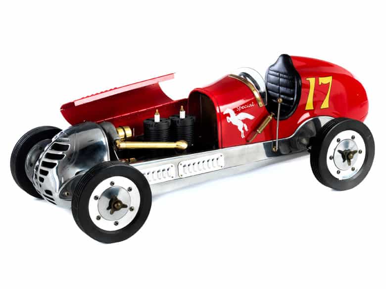 Detailabbildung: Modell eines ferrariroten Hot Rod „Spindizzi“