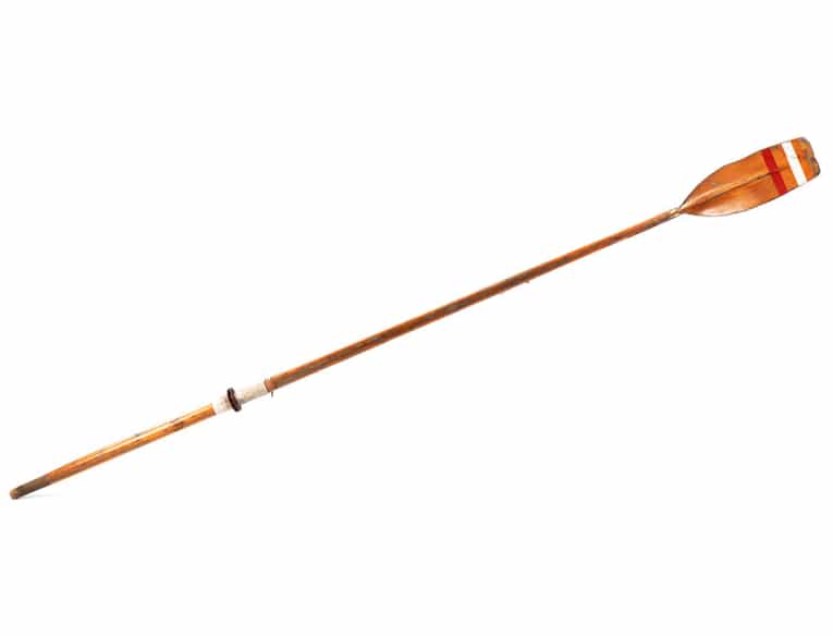 Detailabbildung: Paar lange Ruderpaddel