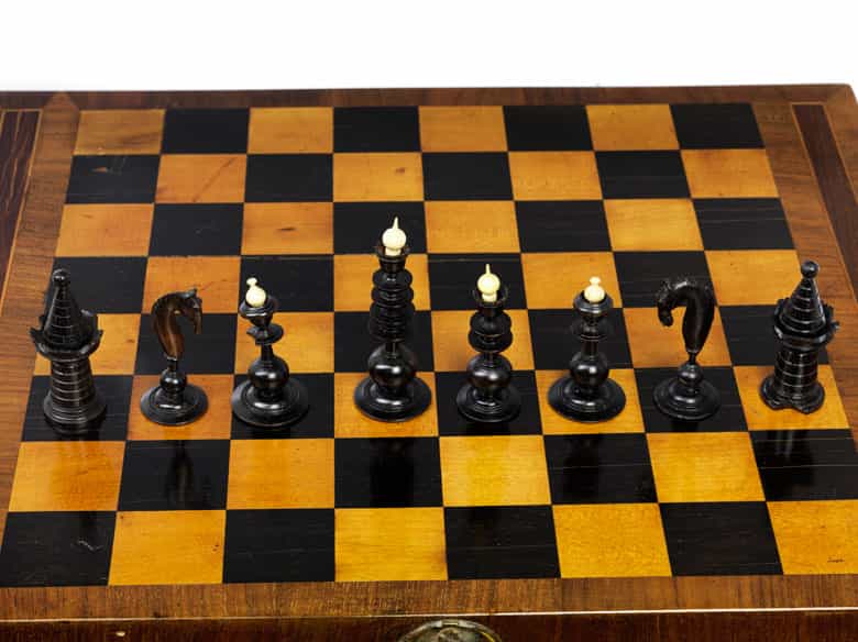 Detailabbildung: Spielekasten für Schach, Tric Trac und Mühle