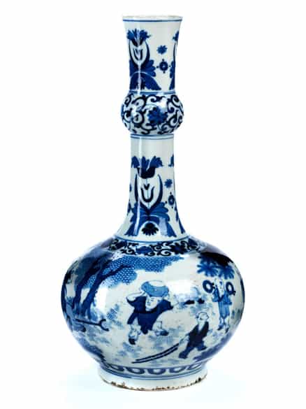 Detailabbildung: Große blau-weiße Vase