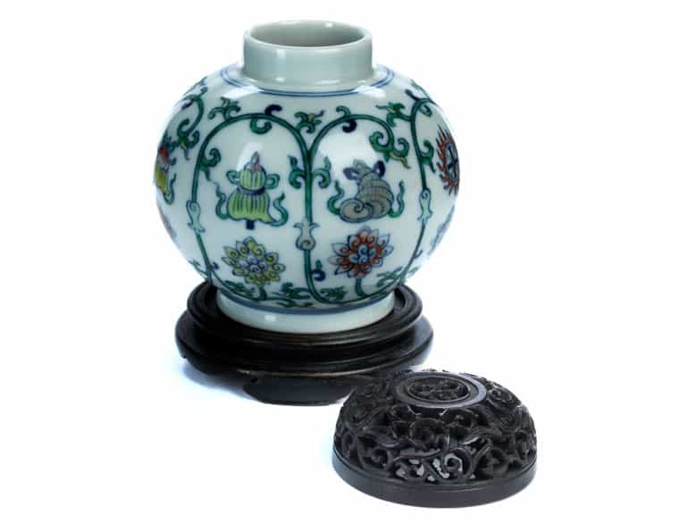 Detailabbildung: Kleine Doucai-Kugelvase