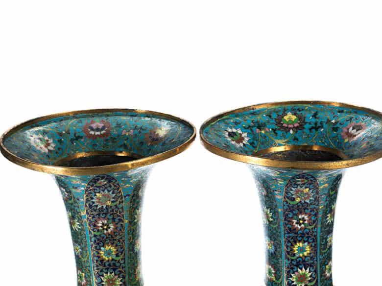Detailabbildung: Paar Cloisonné-Vasen