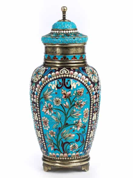 Detailabbildung: Moskauer Email-Deckelvase