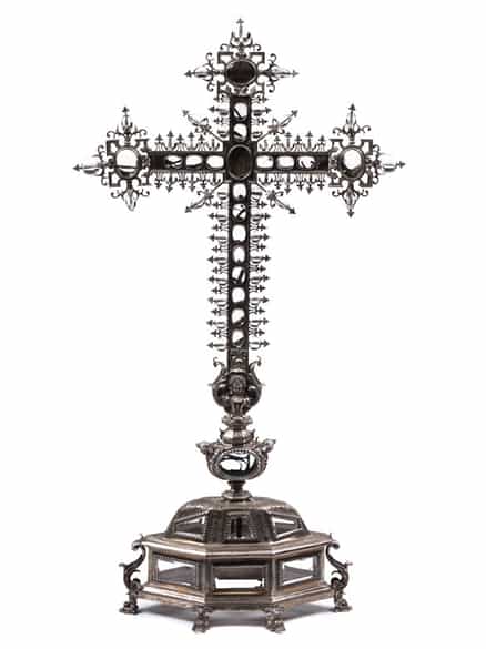 Detailabbildung: Bedeutendes Reliquienkreuz