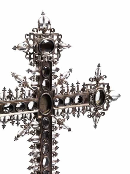 Detailabbildung: Bedeutendes Reliquienkreuz