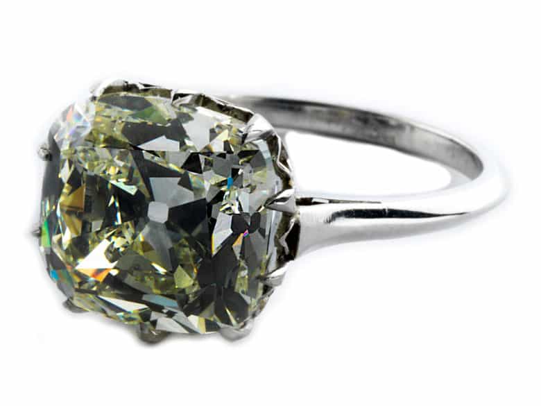 Detailabbildung: Großer Solitär-Diamantring