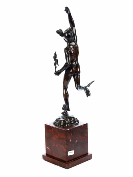 Detailabbildung: Bronzefigur des Hermes