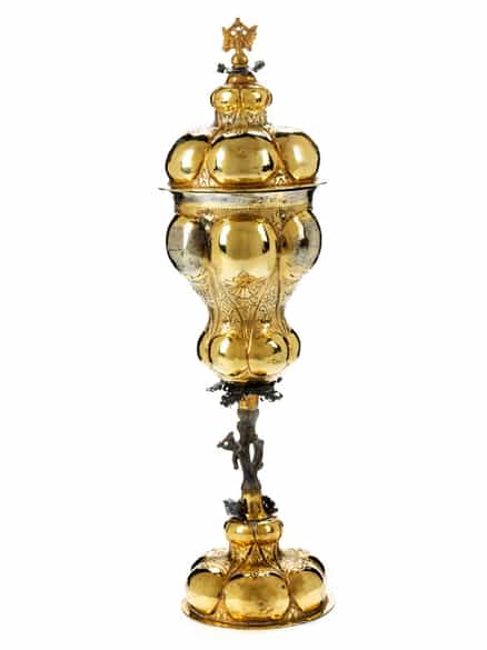 Detailabbildung: Moskauer Vermeil-Deckelpokal