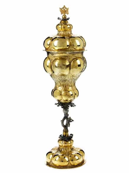 Detailabbildung: Moskauer Vermeil-Deckelpokal