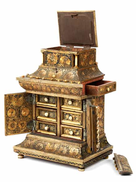 Detailabbildung: Kleine Berchtesgardener Schatulle