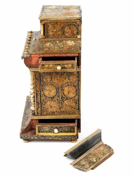 Detailabbildung: Kleine Berchtesgardener Schatulle