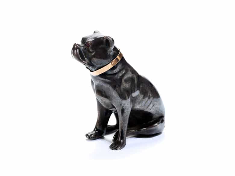 Detailabbildung: Silberfigur einer Bulldogge
