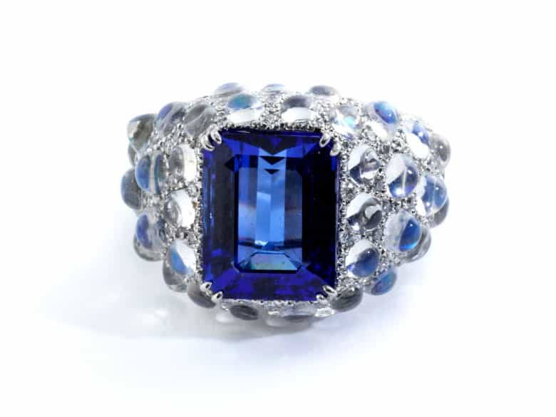 Detailabbildung: Tansanit-Mondstein-Brillantring von Michele della Valle