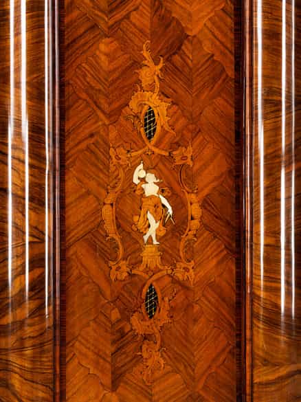 Detailabbildung: Prächtiger Frankfurter Barock-Schrank