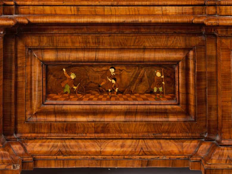 Detailabbildung: Prächtiger Frankfurter Barock-Schrank