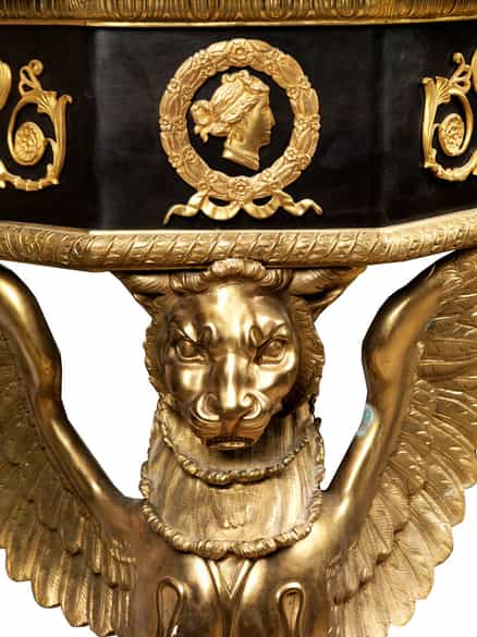 Detailabbildung: Außergewöhnlicher Malachittisch im Empire-Stil