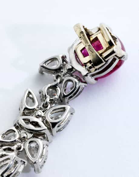 Detailabbildung: Burma-Rubin-Diamantcollier von Harry Winston