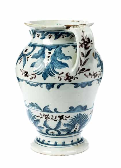 Detailabbildung: Majolika-Sirupkanne