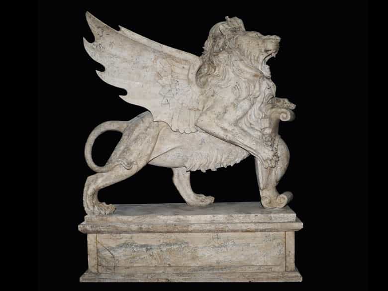 Detailabbildung: Ein Paar sehr große Travertinlöwen