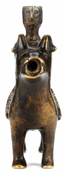 Detailabbildung: Bronzefigur eines Reiters