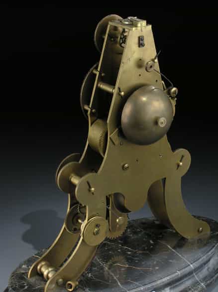 Detailabbildung: Skelettierte Kaminuhr