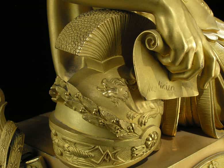 Detailabbildung: Grosse Malachit-Kaminuhr