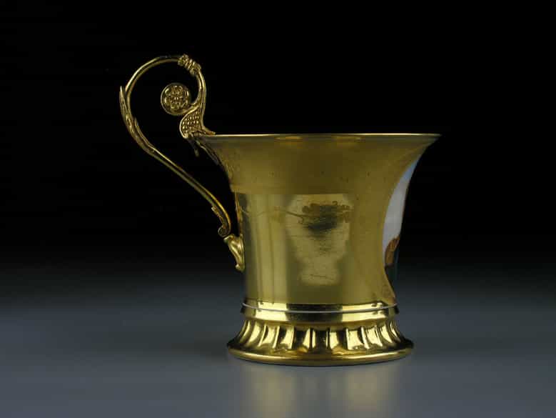 Detailabbildung: Porzellantasse mit der Portraitdarstellung Alexander I.