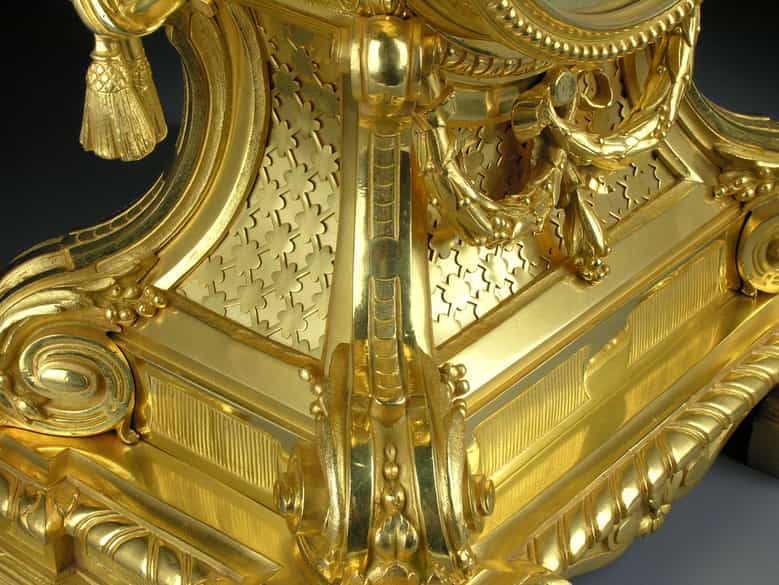 Detailabbildung: Grosse Kaminuhr