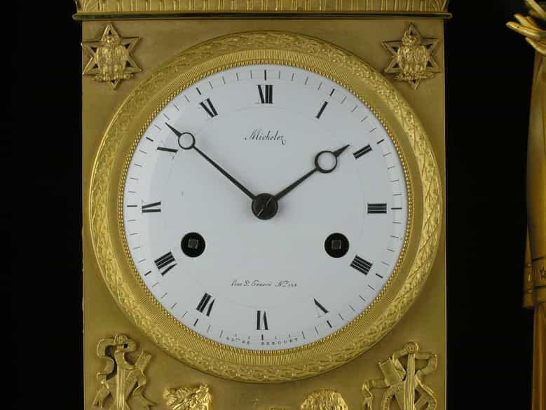 Detailabbildung: Feuervergoldete französische Kaminuhr von Michelez, Paris