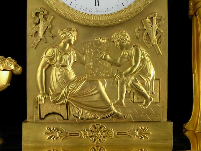 Detailabbildung: Feuervergoldete französische Kaminuhr von Michelez, Paris