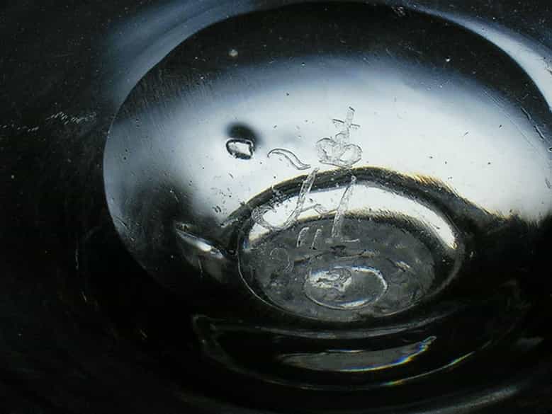 Detailabbildung: Wein-Kristallglas von Laurenz Orlovsky aus dem Palast Nikolaus II.