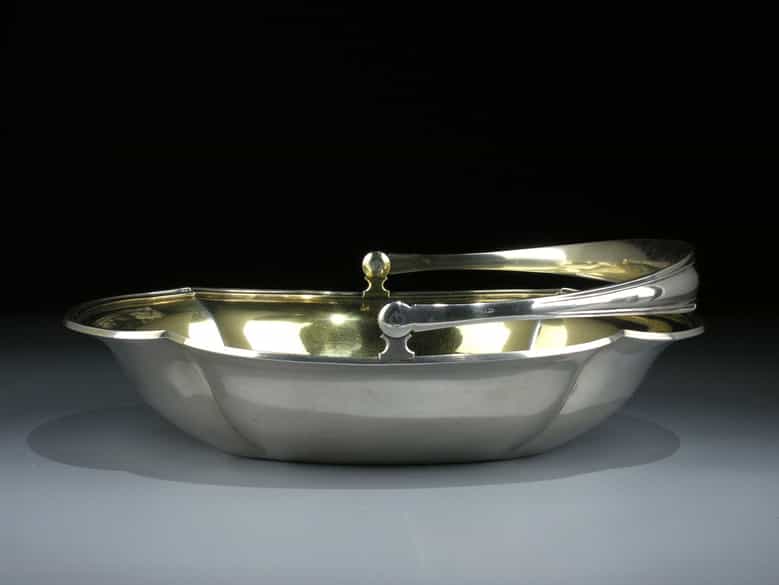 Detailabbildung: Henkelschale aus Silber