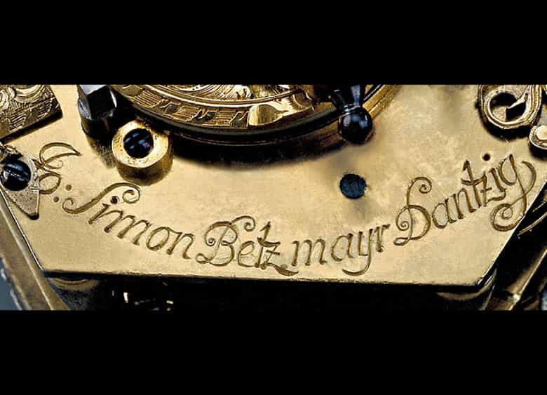 Detailabbildung: Hochbedeutende waagrechte Tischuhr mit Stundenrepetition und Wecker von dem Meister Johan Simon Betzmayr, in originalem Lederetui und in einem hervorragenden Erhaltungszustand. Danzig, ca. 1750 