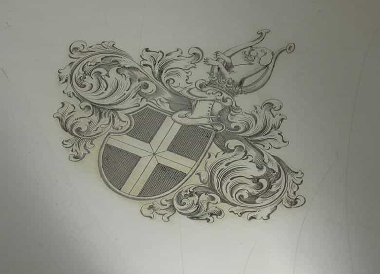 Detailabbildung: Großes Berliner Silbertablett mit Wappen