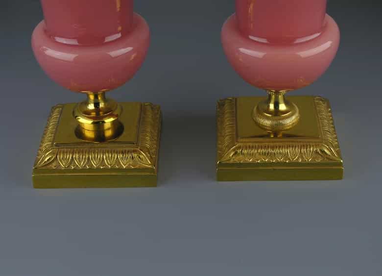 Detailabbildung: Zwei kleine Kratervasen