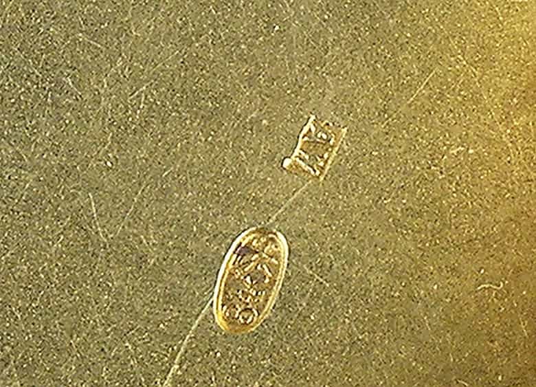 Detailabbildung: Kleine Silberdose