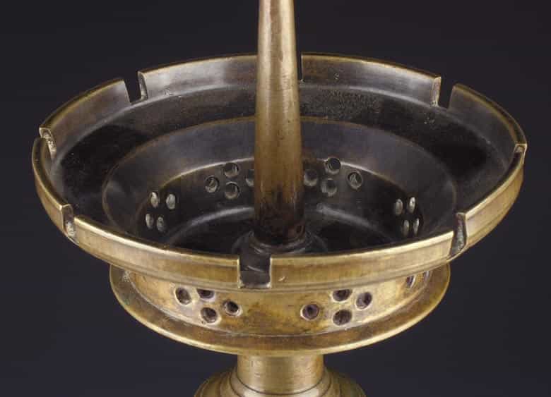 Detailabbildung: Scheibenleuchter in Bronze