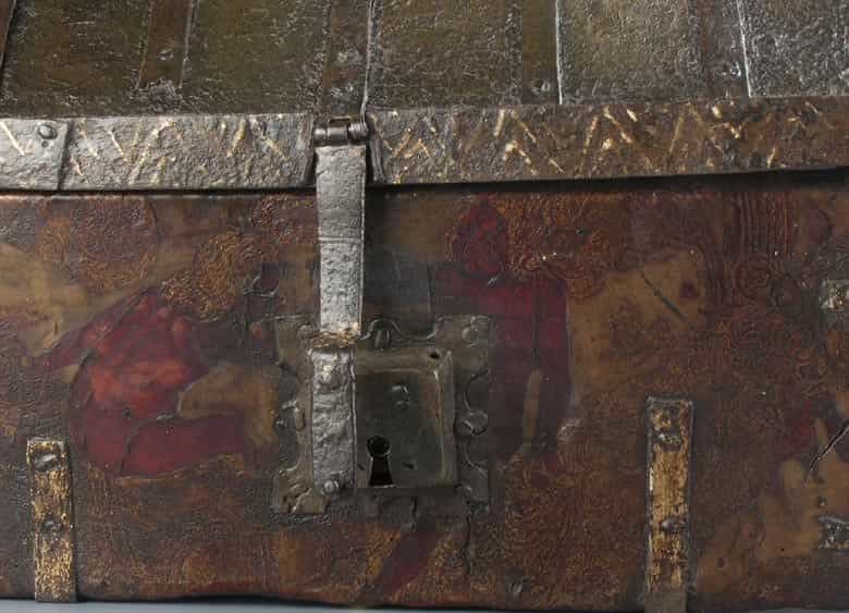 Detailabbildung: Große italienische Schatulle in Truhenform