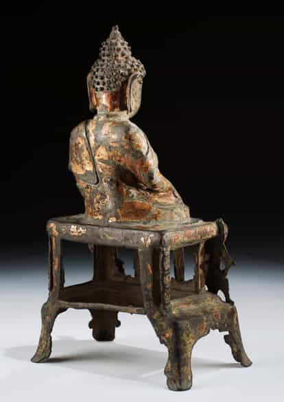 Detailabbildung: Gegossene Buddhafigur mit Ölvergoldung