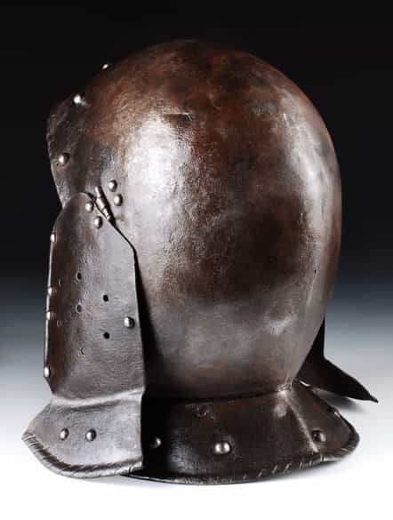 Detailabbildung: Sturmhaube