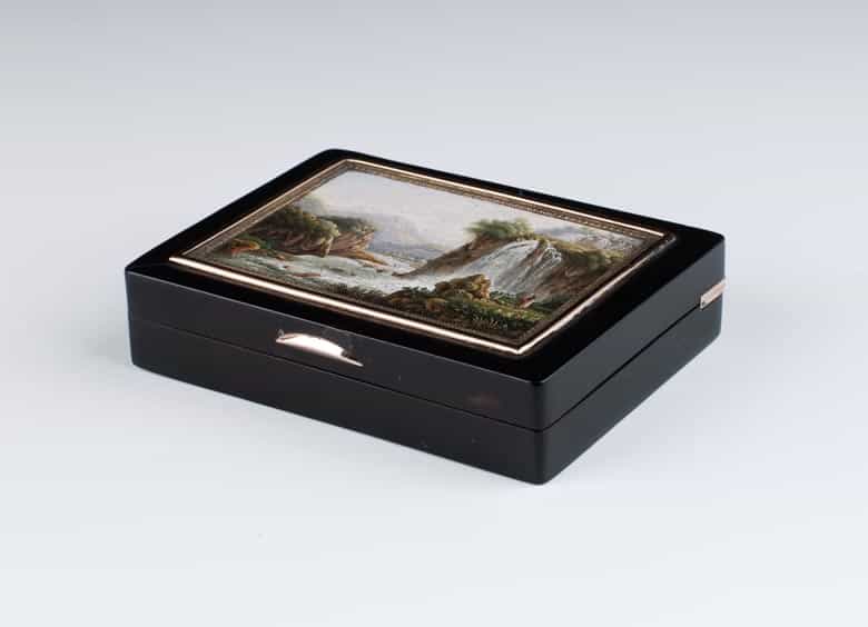 Detailabbildung: Seltene Barberi-Mikromosaik-Dose