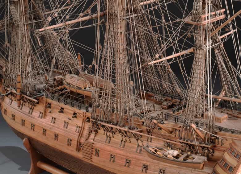 Detailabbildung: Holzmodell eines Segelschiffes
