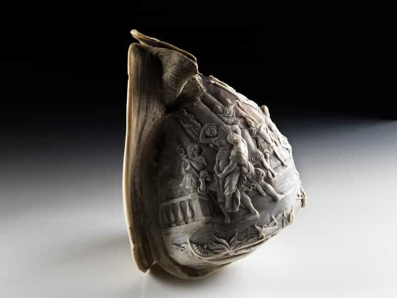 Detailabbildung: Italienische Muschel mit Caméeschliff