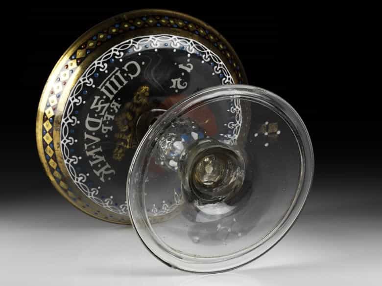 Detailabbildung: Seltene Glas-Tazza aus der Sammlung Biemann, Zürich