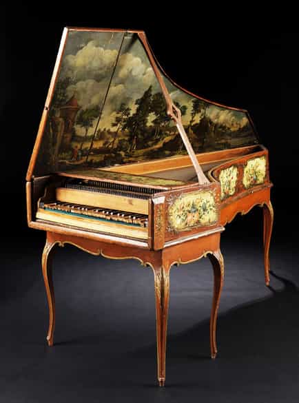 Detailabbildung: Reich dekoriertes und bemaltes Cembalo