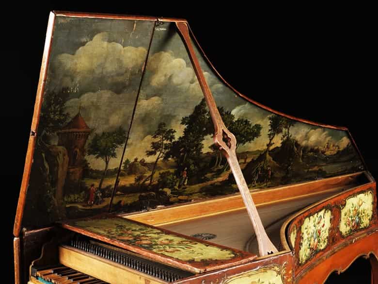 Detailabbildung: Reich dekoriertes und bemaltes Cembalo