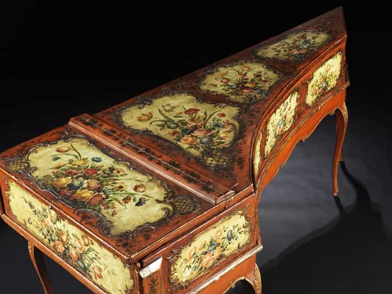 Detailabbildung: Reich dekoriertes und bemaltes Cembalo