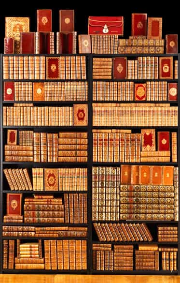 Detailabbildung: Prunkvolle Bibliothek mit 1067 Büchern des 18. Jahrhunderts